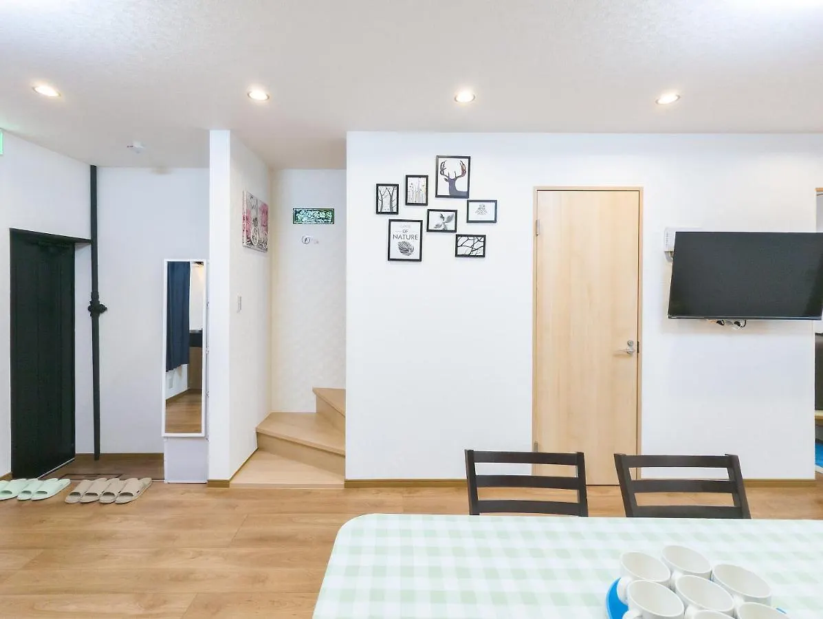 Apartmán 花園町駅から1分 難波から4分 今年リフォーム済み シャワー洗面トイレ各階付き 通天閣難波天王寺大阪城近々 Wi-Fi有り 星夜屋 Ósaka