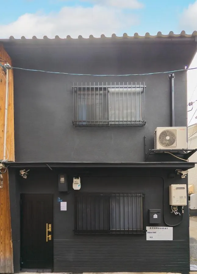 Apartmán 花園町駅から1分 難波から4分 今年リフォーム済み シャワー洗面トイレ各階付き 通天閣難波天王寺大阪城近々 Wi-Fi有り 星夜屋 Japonsko