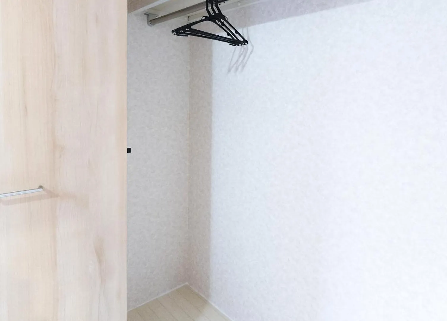 Apartmán 花園町駅から1分 難波から4分 今年リフォーム済み シャワー洗面トイレ各階付き 通天閣難波天王寺大阪城近々 Wi-Fi有り 星夜屋