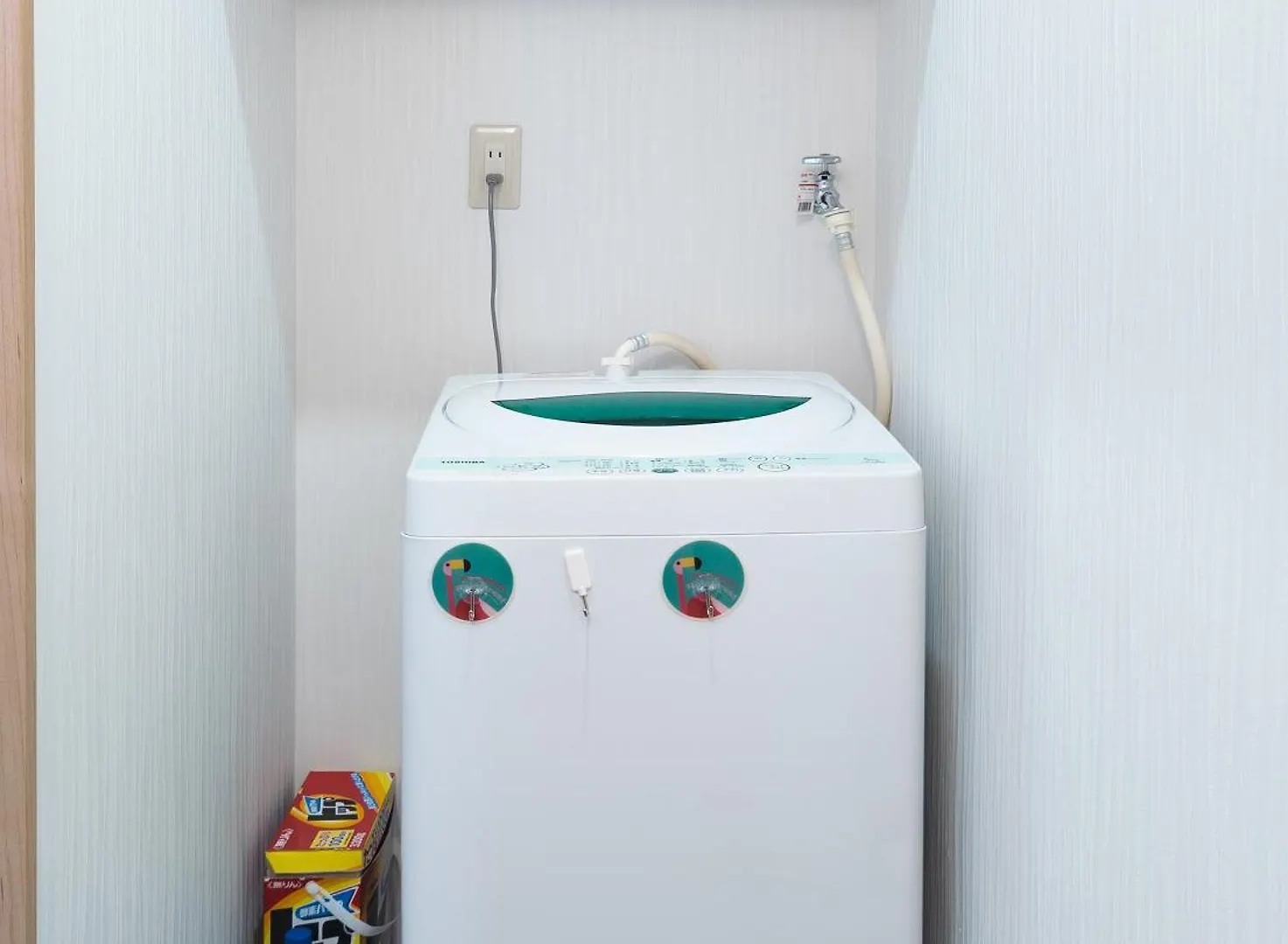 Apartmán 花園町駅から1分 難波から4分 今年リフォーム済み シャワー洗面トイレ各階付き 通天閣難波天王寺大阪城近々 Wi-Fi有り 星夜屋 0*, Ósaka Japonsko